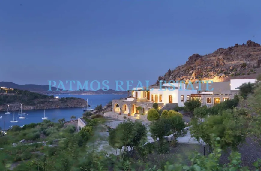 Villa with sea view (Ref. Code: M001)